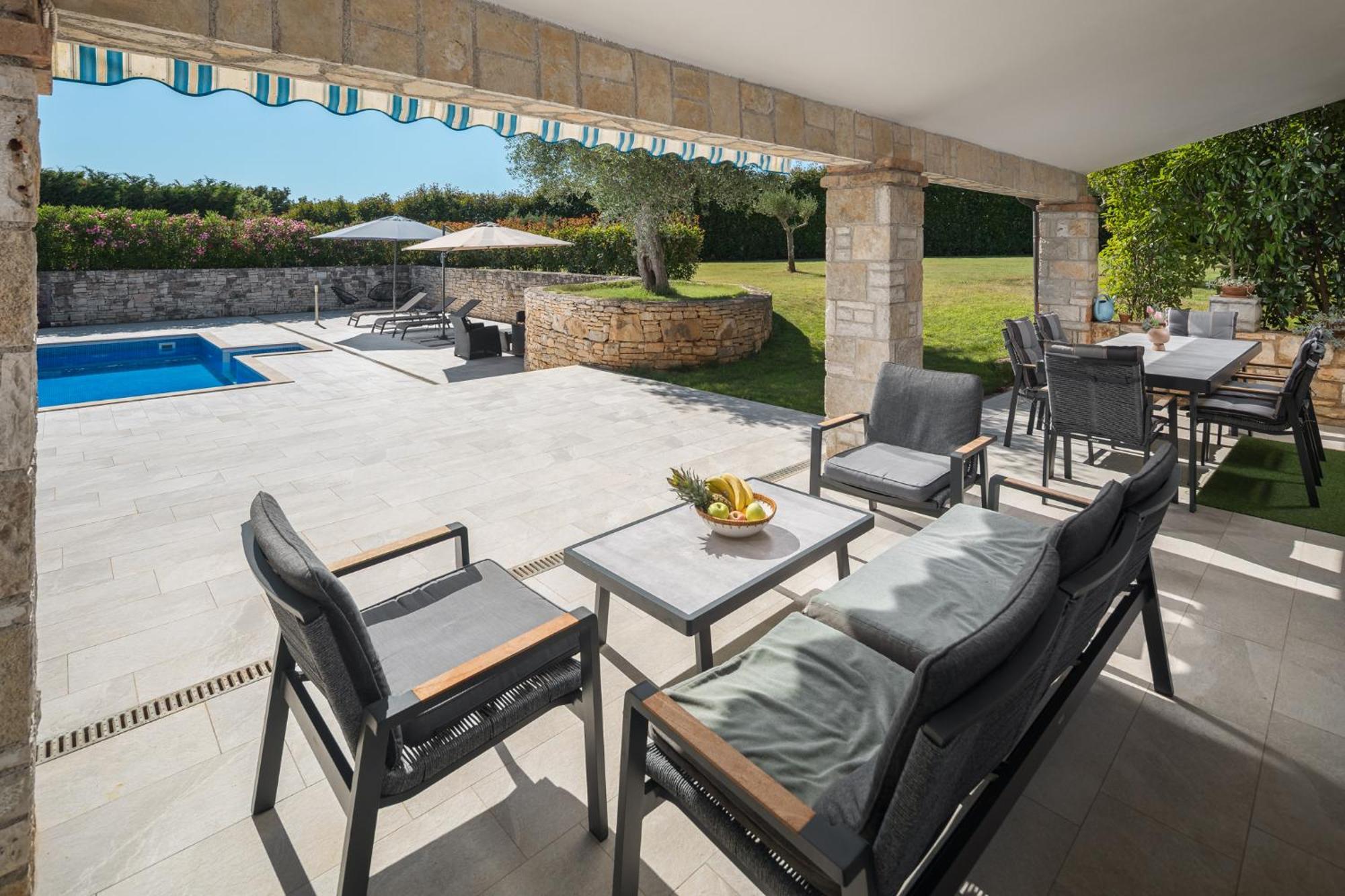 Mon Perin Castrum - House Of Nice Memories Bale Bagian luar foto
